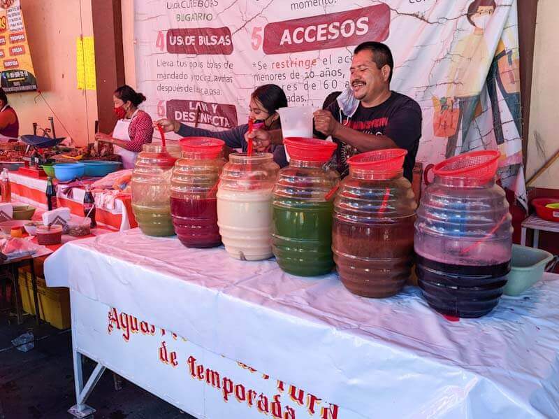 oaxaca drinks: aguas frescas