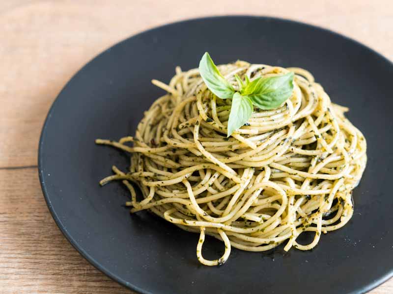 spaghetti pesto pasta